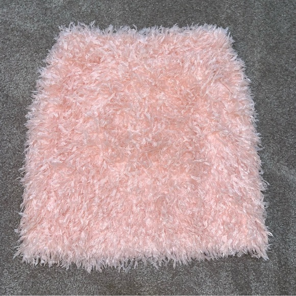 The cutest! Pink “feather” fully lined mini skirt forever 21 SzSmall - Picture 4 of 6
